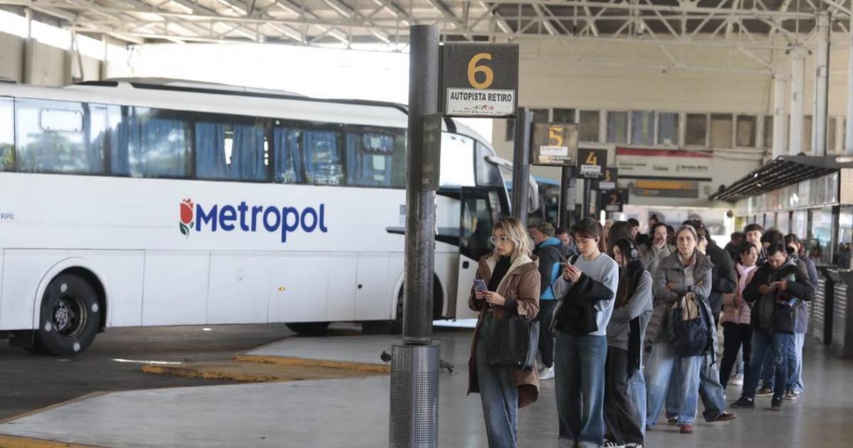 Dolor en el bolsillo Ya rige la suba para viajar en tren y micro | El Dia