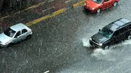 Reportan caos vehicular en Caracas y Miranda por desbordamientos (+Videos)