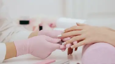 Error que cometes al arreglar tus uñas ¡No lo podrás creer! Error que cometes al arreglar tus uñas ¡No lo podrás creer!