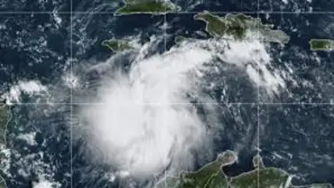 Florida se encuentra en alerta por tormenta tropical Debby Florida se encuentra en alerta por tormenta tropical Debby