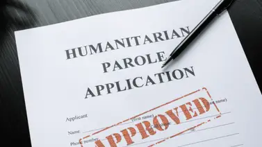 DHS informa cuándo reanudará los permisos de viajes para beneficiarios del Parole DHS informa cuándo reanudará los permisos de viajes para beneficiarios del Parole