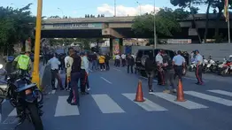 Lanzan granada fragmentaria en la avenida Francisco de Miranda de Caracas
