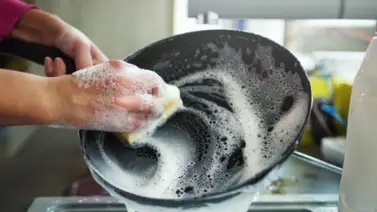 Remueve la suciedad del sartén con estos ingredientes Remueve la suciedad del sartén con estos ingredientes