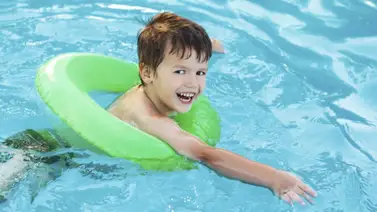 Beneficios de la natación para personas con autismo (TEA) Beneficios de la natación para personas con autismo (TEA)