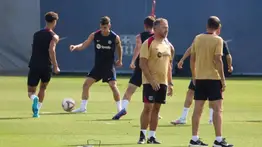 FC Barcelona invitó a famoso cantante de reguetón a sus entrenamientos (+VIDEO)