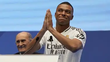El lujoso auto que el Real Madrid le entregó a Mbappé (+FOTOS) El lujoso auto que el Real Madrid le entregó a Mbappé (+FOTOS)