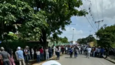 Alejandra Conde votó desde Aragua (+Fotos) Alejandra Conde votó desde Aragua (+Fotos)