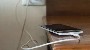 Falcón | Adolescente sufre quemaduras tras electrocutarse mientras cargaba su celular Falcón | Adolescente sufre quemaduras tras electrocutarse mientras cargaba su celular