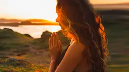 Reconecta con tu energía femenina y recupera el equilibrio