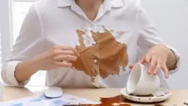 Trucos para acabar con las manchas de café de manera infalible Trucos para acabar con las manchas de café de manera infalible