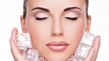 Cubos de hielo para el rostro ¿Peligroso o beneficioso? Cubos de hielo para el rostro ¿Peligroso o beneficioso?