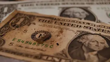 Revelan un truco viral para quitarle las manchas a los billetes de dólares (+VIDEO) Revelan un truco viral para quitarle las manchas a los billetes de dólares (+VIDEO)