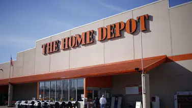 Despiden a cajera de Home Depot tras polémico comentario sobre Donald Trump Despiden a cajera de Home Depot tras polémico comentario sobre Donald Trump