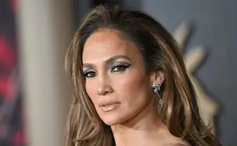 Chepa Candela : Jennifer López ique anda que le cortan una vena y no echa sangre  -.-