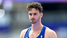 Anthony Ammirati tras derribar vara con sus genitales en París recibió una propuesta millonaria