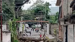 Desbordamiento de dos quebradas causa terror en Santa Lucía (IMÁGENES)